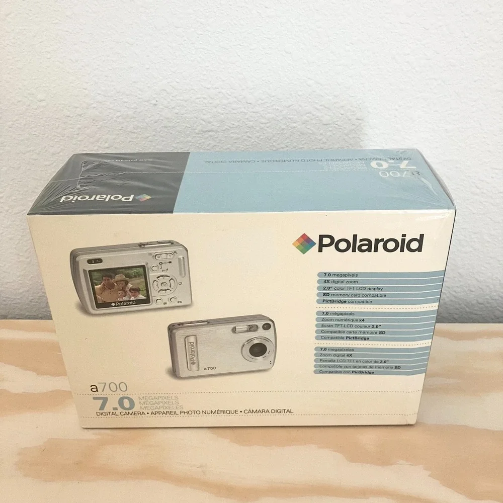 Vintage Polaroid A700 7.0 MP Digital‎ Camera Silver Brand New Sealed NOS